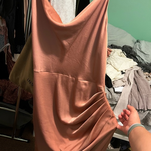 Pink Rose gold dress - Picture 3 of 4